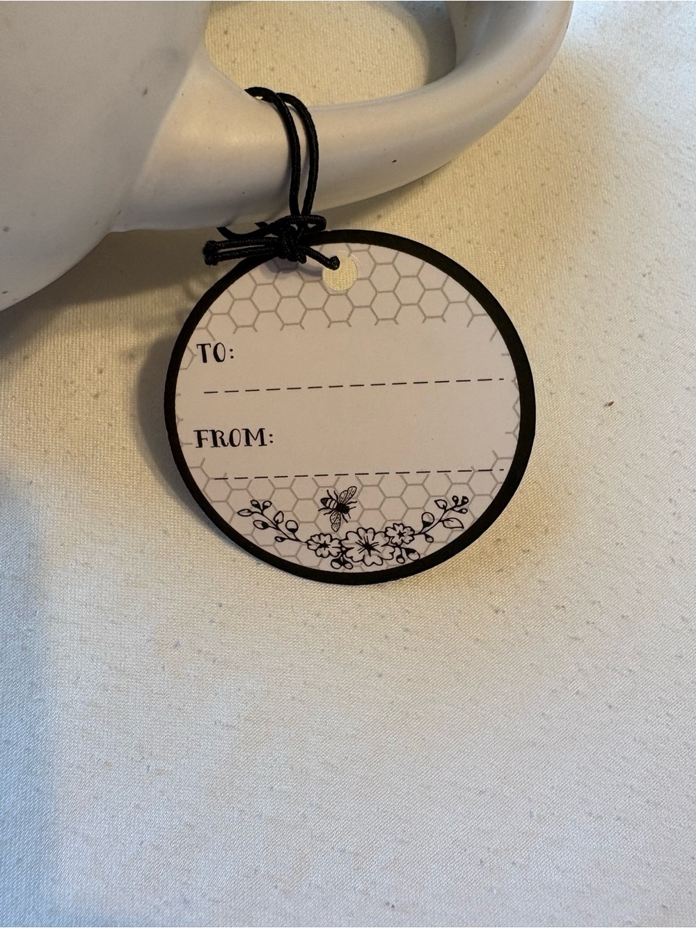 Heartland Hive Ceramic Mug, A small gesture goes a long way, Always bee kind - Picture 4 of 5